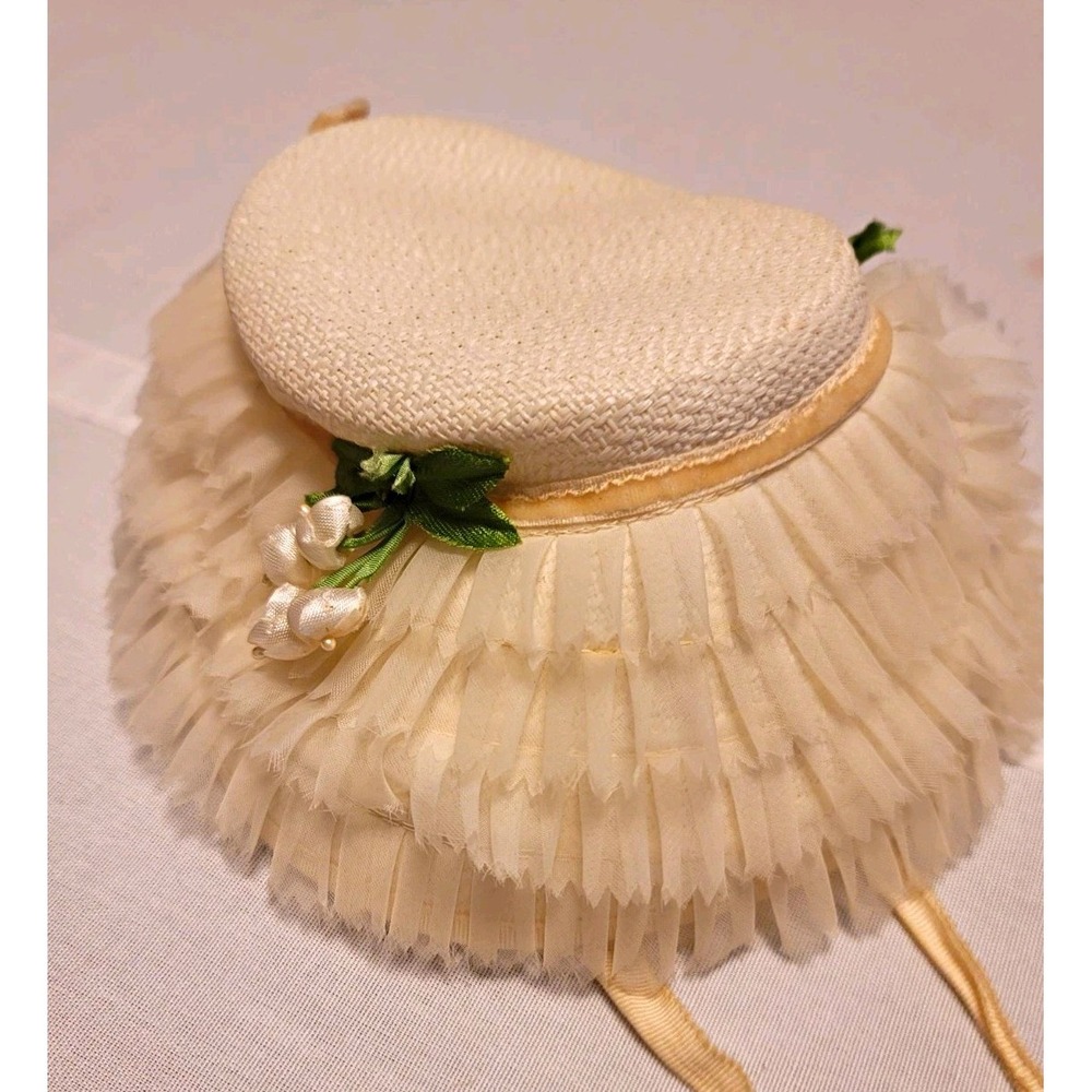 Vintage 1950s Hat Ivory